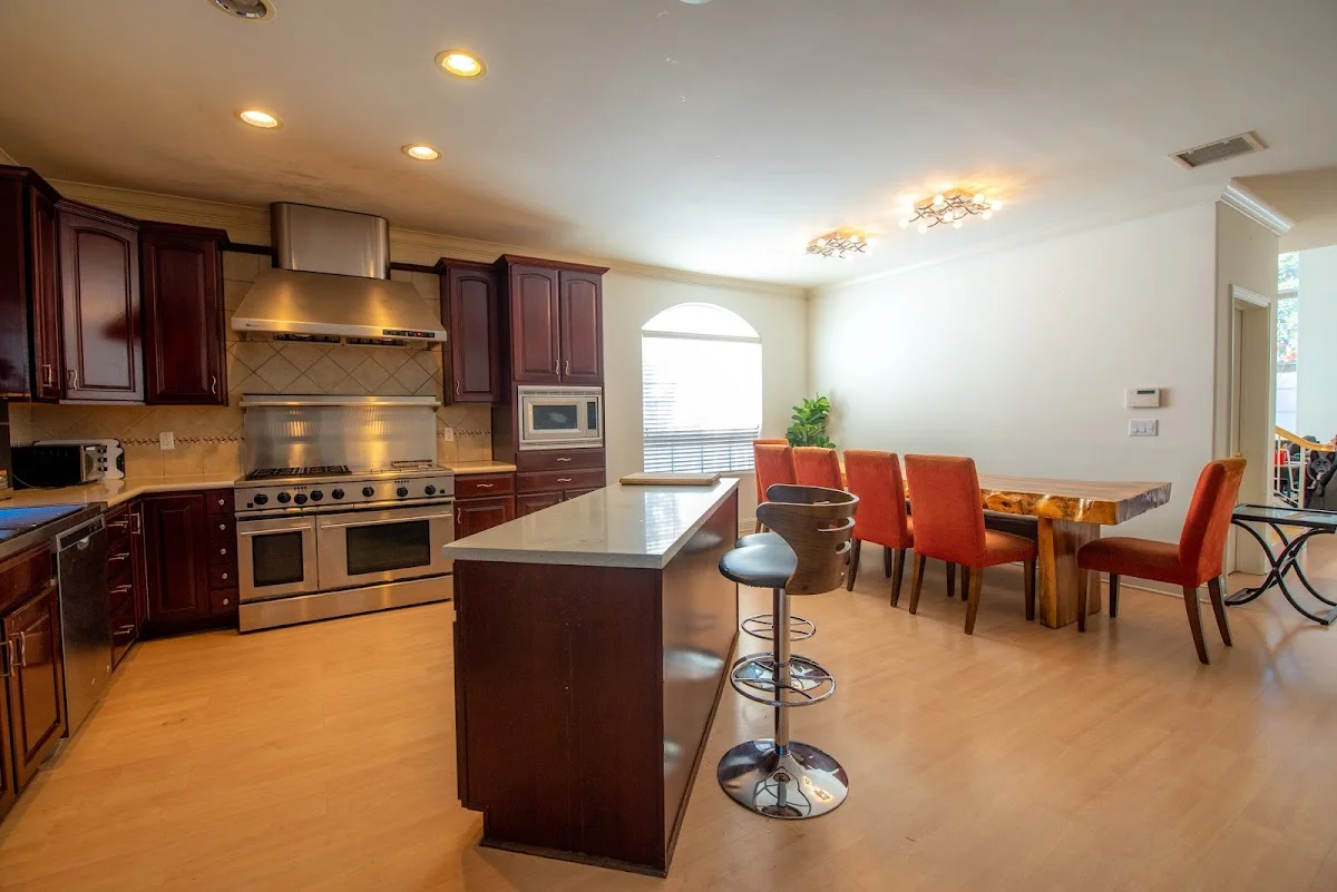 The Nook Sober Living in Los Angeles for Men - interior photo