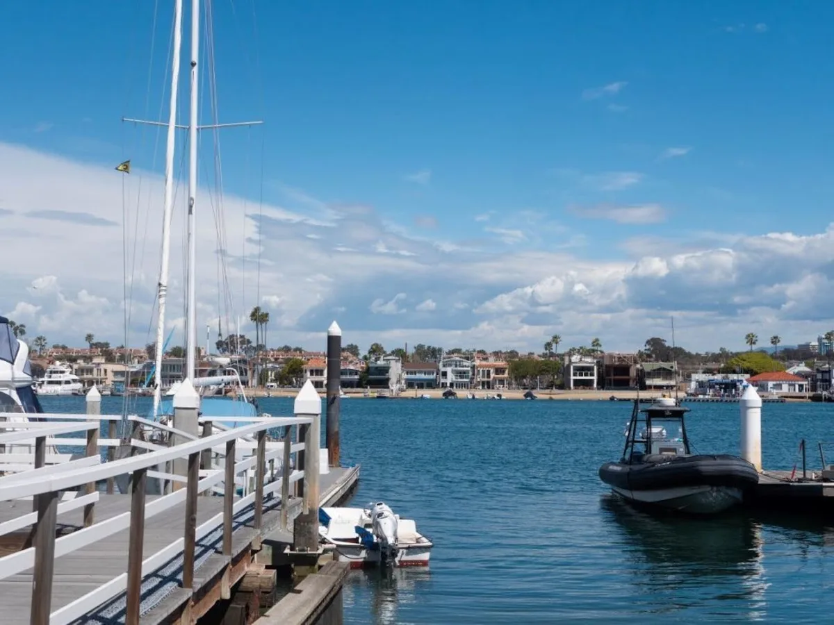 Gratitude Lodge-Drug & Alcohol Substance Abuse Addiction Center Newport Beach, CA