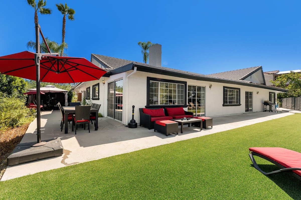 Desert Paradise Detox & Rehab Center